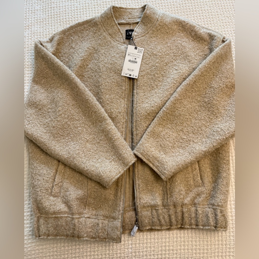 Zara boucle oversized bomber jacket. Size M/L, tan. NWT